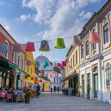 The Pearl Of The Danube Bend - Regina * Dunabogdány