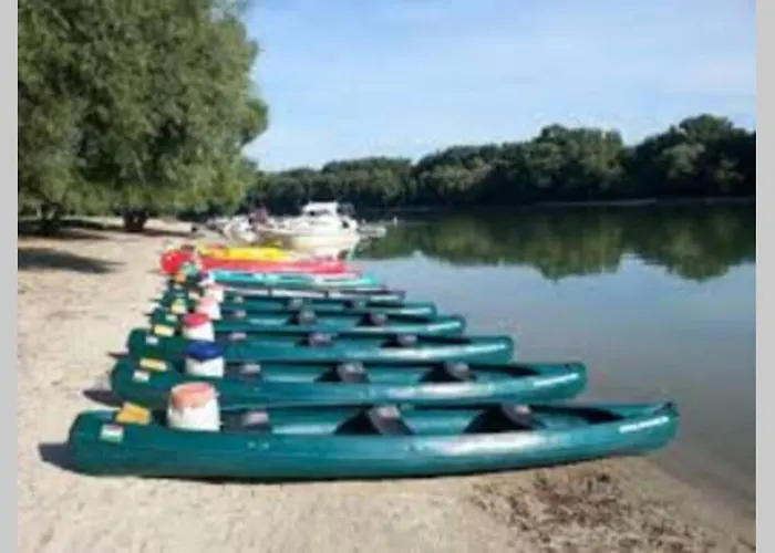 The Pearl Of The Danube Bend - Regina *